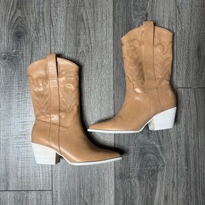 Oasis Society Cowboy Boots Size 7